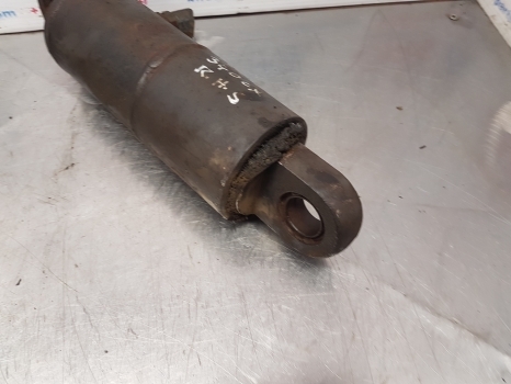Claas Axos 340 Cx, Ergos, Celtis, Ceres Hydraulic Cylinder For Parts 7700068746 - 유압 실린더 장궤형 트랙터 용 : 사진 3 Claas Axos 340 Cx, Ergos, Celtis, Ceres Hydraulic Cylinder For Parts 7700068746 - 유압 실린더 장궤형 트랙터 용 : 사진 3