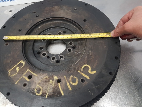Deutz Agrotron 110, Bf6m1012, Engine Flywheel And Ring Gear 04208193, 04208192 - 플라이휠 : 사진 4 Deutz Agrotron 110, Bf6m1012, Engine Flywheel And Ring Gear 04208193, 04208192 - 플라이휠 : 사진 4