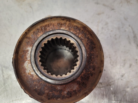 Deutz Agrotron 135, 150 Mk3 Apl2045 Coupling Flange 04415399, 4475306073 - 앞 차축 : 사진 4 Deutz Agrotron 135, 150 Mk3 Apl2045 Coupling Flange 04415399, 4475306073 - 앞 차축 : 사진 4