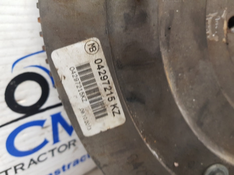 Deutz Agrotron 6120.4 Flywheel And Ring Gear 04297215, 04297218r, 04297215 Kz - 플라이휠 : 사진 2 Deutz Agrotron 6120.4 Flywheel And Ring Gear 04297215, 04297218r, 04297215 Kz - 플라이휠 : 사진 2