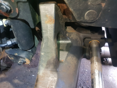 Deutz Agrotron M620, Same, Lambo, Front Axle Complete 0.014.0331.4/40, 359579 - 차축 및 부품 : 사진 3 Deutz Agrotron M620, Same, Lambo, Front Axle Complete 0.014.0331.4/40, 359579 - 차축 및 부품 : 사진 3