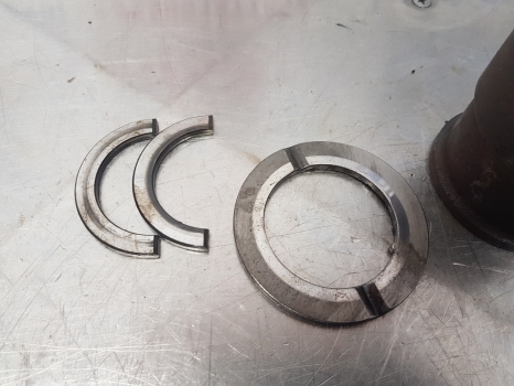 Deutz Dx110, Dx120, Dx145 Transmisssion Sleeve 04300660, 01107855, 04391136 - 기어박스 및 부품 장궤형 트랙터 용 : 사진 4 Deutz Dx110, Dx120, Dx145 Transmisssion Sleeve 04300660, 01107855, 04391136 - 기어박스 및 부품 장궤형 트랙터 용 : 사진 4