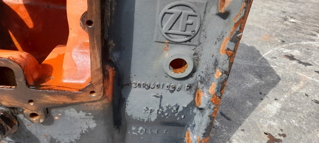 Deutz-fahr Agroton 106 Zf Transmission Housing 2093401026, 04424905, 2093401026f - 기어박스 : 사진 5 Deutz-fahr Agroton 106 Zf Transmission Housing 2093401026, 04424905, 2093401026f - 기어박스 : 사진 5