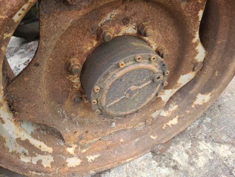 Deutz-fahr Dx4.57 Front Axle Hub Rhs Complete 303953, 04386747, 04354203 - 앞 차축 : 사진 1 Deutz-fahr Dx4.57 Front Axle Hub Rhs Complete 303953, 04386747, 04354203 - 앞 차축 : 사진 1