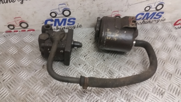Fiat Tractor 980 Hydraulic Power Steering Pump With Rezervoir 5129481, 87569205 - 스티어링 펌프 장궤형 트랙터 용 : 사진 1 Fiat Tractor 980 Hydraulic Power Steering Pump With Rezervoir 5129481, 87569205 - 스티어링 펌프 장궤형 트랙터 용 : 사진 1