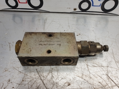 Ford 555 Hydraulic Check Valve  81873170 , Sauer-sundstrand Rpl06/c5-unf 495 - 유압 밸브 장궤형 트랙터 용 : 사진 1 Ford 555 Hydraulic Check Valve  81873170 , Sauer-sundstrand Rpl06/c5-unf 495 - 유압 밸브 장궤형 트랙터 용 : 사진 1