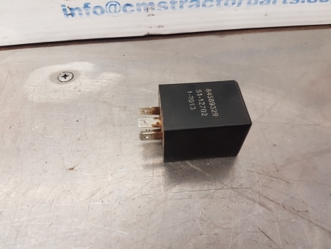 Ford 7840, 6640, 7740, 8240 Time Relay F0nn14n135ba, 84589329, 81867839 - 릴레이 장궤형 트랙터 용 : 사진 2 Ford 7840, 6640, 7740, 8240 Time Relay F0nn14n135ba, 84589329, 81867839 - 릴레이 장궤형 트랙터 용 : 사진 2