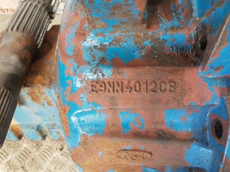 Ford 8240,  8340 Rear Half Axle Complete Rhs E9nn4012cb, E9nn4235eb - 뒷 차축 장궤형 트랙터 용 : 사진 4 Ford 8240,  8340 Rear Half Axle Complete Rhs E9nn4012cb, E9nn4235eb - 뒷 차축 장궤형 트랙터 용 : 사진 4