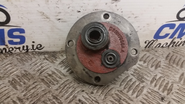 Ford Tw, 30 Series Tw15,tw20 Transmission Retainer D8nn7a284aa, D8nn7050aa - 기어박스 : 사진 2 Ford Tw, 30 Series Tw15,tw20 Transmission Retainer D8nn7a284aa, D8nn7050aa - 기어박스 : 사진 2