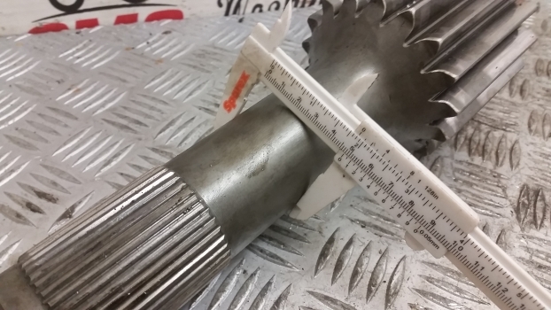 Ford Tw15, Tw And 30 Series Rear Axle Shaft Gear 17 T E9nn4049ba - 뒷 차축 장궤형 트랙터 용 : 사진 4 Ford Tw15, Tw And 30 Series Rear Axle Shaft Gear 17 T E9nn4049ba - 뒷 차축 장궤형 트랙터 용 : 사진 4