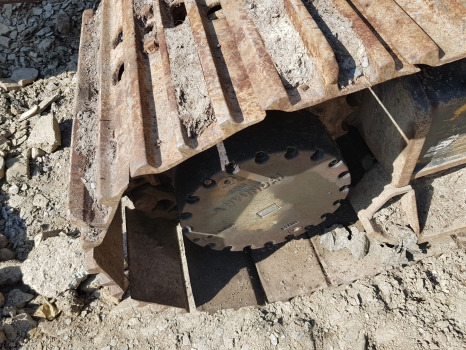 Hyundai Hx220l, Hx220nl Drive Motor Unit 39k6-42102, 39k6-40101, 39k6-41100 - 유압 : 사진 5 Hyundai Hx220l, Hx220nl Drive Motor Unit 39k6-42102, 39k6-40101, 39k6-41100 - 유압 : 사진 5