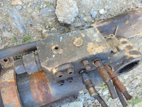 Hyundai Hx220lc Boom Lift Ram Check, Safety Lock Valve 31q6-55012gg - 유압 굴착기 용 : 사진 4 Hyundai Hx220lc Boom Lift Ram Check, Safety Lock Valve 31q6-55012gg - 유압 굴착기 용 : 사진 4