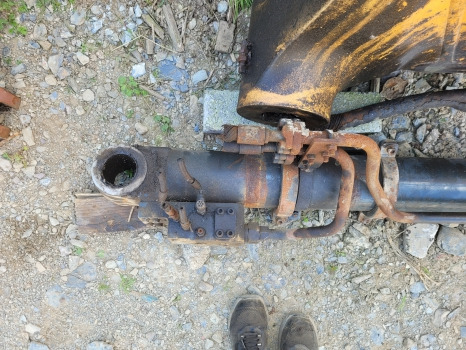 Hyundai Hx220lc Boom Lift Ram Cylinder 31k6-50110, 31k6-50120, 31y1-45410 - 유압 실린더 굴착기 용 : 사진 2 Hyundai Hx220lc Boom Lift Ram Cylinder 31k6-50110, 31k6-50120, 31y1-45410 - 유압 실린더 굴착기 용 : 사진 2