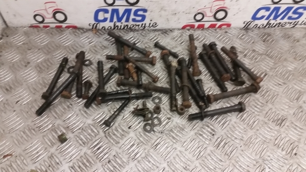 John Deere 30, 40, 50 Series 3040 Set Of Bolts For Engine Head And Cover - 실린더 헤드 장궤형 트랙터 용 : 사진 2 John Deere 30, 40, 50 Series 3040 Set Of Bolts For Engine Head And Cover - 실린더 헤드 장궤형 트랙터 용 : 사진 2