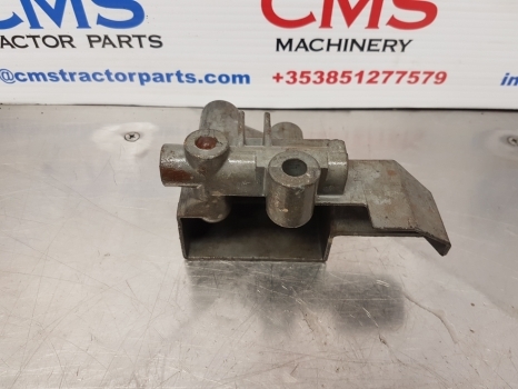John Deere 40, 50 Series 1840, 2040, 2140, 2350, 2550 Oil Cup Al36124, L36360 - 기어박스 장궤형 트랙터 용 : 사진 1 John Deere 40, 50 Series 1840, 2040, 2140, 2350, 2550 Oil Cup Al36124, L36360 - 기어박스 장궤형 트랙터 용 : 사진 1