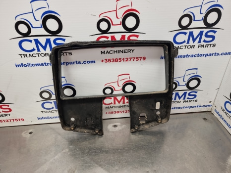 John Deere 6100, 6000, 7000, 7010 Series, Instrument Panel Damaged L79870 - 운전실 및 내부 : 사진 3 John Deere 6100, 6000, 7000, 7010 Series, Instrument Panel Damaged L79870 - 운전실 및 내부 : 사진 3