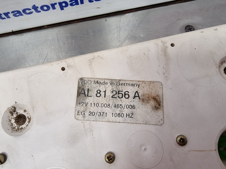 John Deere 6100, 6000, Se Series, Instrument Cluster, Dashboard Al81256 - 전기 설비 : 사진 5 John Deere 6100, 6000, Se Series, Instrument Cluster, Dashboard Al81256 - 전기 설비 : 사진 5