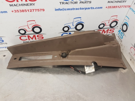 John Deere 6145r, 6r Series, Cab Interior Trim Panel L211802, L202730, L211803 - 운전실 및 내부 : 사진 2 John Deere 6145r, 6r Series, Cab Interior Trim Panel L211802, L202730, L211803 - 운전실 및 내부 : 사진 2