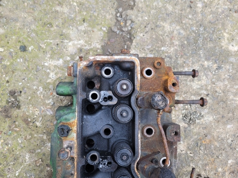 John Deere 6230, 6330, 6430 Engine Cylinder Head R524836, R520778, Re525458 - 실린더 헤드 : 사진 5 John Deere 6230, 6330, 6430 Engine Cylinder Head R524836, R520778, Re525458 - 실린더 헤드 : 사진 5