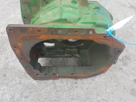 John Deere 6610, 6100, 6300, 6400 Transmission Powrquad Housing L101942, L102052 - 기어박스 장궤형 트랙터 용 : 사진 2 John Deere 6610, 6100, 6300, 6400 Transmission Powrquad Housing L101942, L102052 - 기어박스 장궤형 트랙터 용 : 사진 2