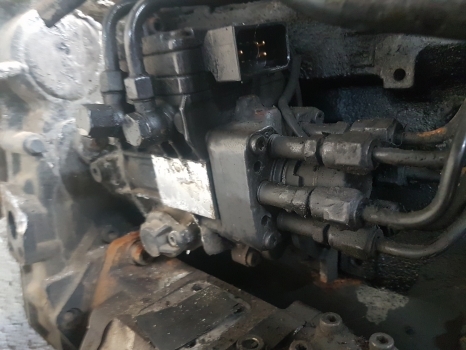Landini Mythos Tdi 115 Mf 6465 Fuel Injection Pump Perkins 2644p502, 2644p502r - 연료 펌프 농업용 기계 용 : 사진 2 Landini Mythos Tdi 115 Mf 6465 Fuel Injection Pump Perkins 2644p502, 2644p502r - 연료 펌프 농업용 기계 용 : 사진 2