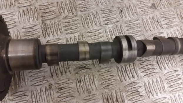 Massey Ferguson 135, 140, 150, Ad3.152 Camshaft And Gear 31415261, 0410241 - 캠샤프트 장궤형 트랙터 용 : 사진 5 Massey Ferguson 135, 140, 150, Ad3.152 Camshaft And Gear 31415261, 0410241 - 캠샤프트 장궤형 트랙터 용 : 사진 5