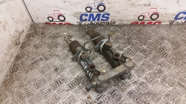 Massey Ferguson 3050, 3630, 6150, 8150 Brake Master Cylinders Kit 3383079m5 - 브레이크 실린더 장궤형 트랙터 용 : 사진 4 Massey Ferguson 3050, 3630, 6150, 8150 Brake Master Cylinders Kit 3383079m5 - 브레이크 실린더 장궤형 트랙터 용 : 사진 4