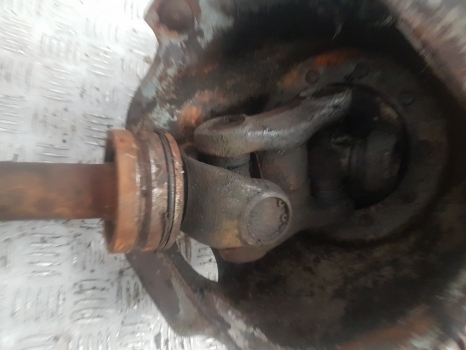 Massey Ferguson 600 Ser Front Hub Rhs 3426051m3, , 3426006, 3426003m9 - 휠 허브 장궤형 트랙터 용 : 사진 2 Massey Ferguson 600 Ser Front Hub Rhs 3426051m3, , 3426006, 3426003m9 - 휠 허브 장궤형 트랙터 용 : 사진 2