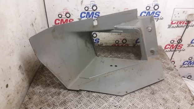 Massey Ferguson 6100, 6200, 8100, 8200 Series 6160 Cab Interior Panel 3712413m2 - 운전실 및 내부 장궤형 트랙터 용 : 사진 3 Massey Ferguson 6100, 6200, 8100, 8200 Series 6160 Cab Interior Panel 3712413m2 - 운전실 및 내부 장궤형 트랙터 용 : 사진 3