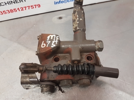 Massey Ferguson 675, 399, 372n, 375, 4225, 4255 Hydraulic Valve Assy 1679099m95 - 유압 밸브 장궤형 트랙터 용 : 사진 5 Massey Ferguson 675, 399, 372n, 375, 4225, 4255 Hydraulic Valve Assy 1679099m95 - 유압 밸브 장궤형 트랙터 용 : 사진 5