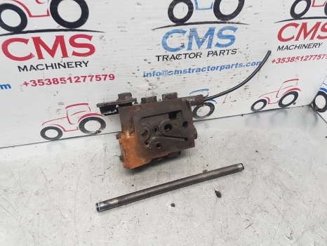 Massey Ferguson 690, 698, 699 Lift Cover Hydraulic Selector Valve - 유압 밸브 장궤형 트랙터 용 : 사진 3 Massey Ferguson 690, 698, 699 Lift Cover Hydraulic Selector Valve - 유압 밸브 장궤형 트랙터 용 : 사진 3