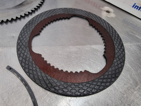 New Holland Case T6, T7, T6000, Cl4 Front Axle Brake Plate Disc Kit 87608346 - 브레이크 디스크 : 사진 5 New Holland Case T6, T7, T6000, Cl4 Front Axle Brake Plate Disc Kit 87608346 - 브레이크 디스크 : 사진 5