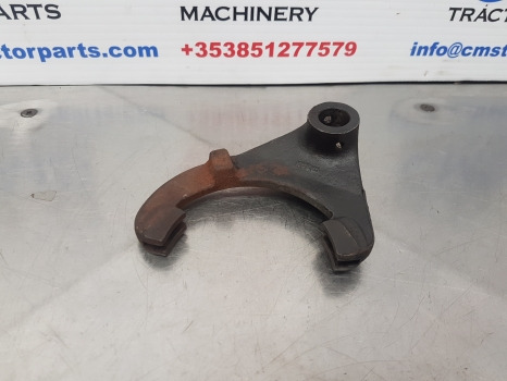 New Holland Fiat Ford 70-90, 30,35 L95, 60-66, 55-66 Transmission Fork 5129822 - 변속기 : 사진 1 New Holland Fiat Ford 70-90, 30,35 L95, 60-66, 55-66 Transmission Fork 5129822 - 변속기 : 사진 1