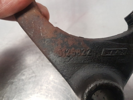 New Holland Fiat Ford 70-90, 30,35 L95, 60-66, 55-66 Transmission Fork 5129822 - 변속기 : 사진 4 New Holland Fiat Ford 70-90, 30,35 L95, 60-66, 55-66 Transmission Fork 5129822 - 변속기 : 사진 4