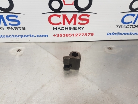 New Holland Fiat Ford L95, 60-66, 55-66, 70-76 Transmission Fork 5129522 - 변속기 장궤형 트랙터 용 : 사진 5 New Holland Fiat Ford L95, 60-66, 55-66, 70-76 Transmission Fork 5129522 - 변속기 장궤형 트랙터 용 : 사진 5