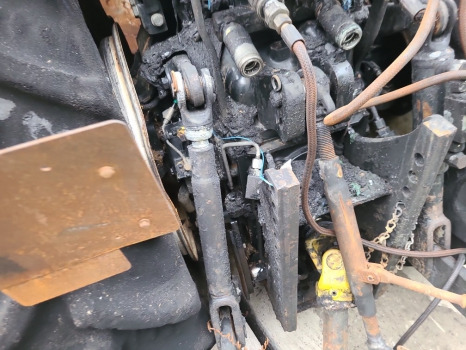 New Holland T4.90v Transmission Gearbox Complete 47372845, 48013267, 51411802 - 기어박스 : 사진 4 New Holland T4.90v Transmission Gearbox Complete 47372845, 48013267, 51411802 - 기어박스 : 사진 4