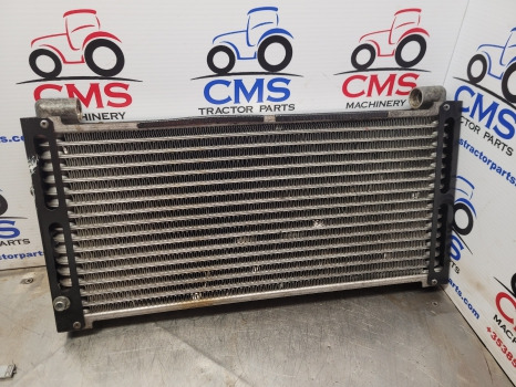 New Holland T6.160, T6.180 Case Maxxum 125, 155, 150 Oil Cooler 47645195 - 라디에이터 : 사진 2 New Holland T6.160, T6.180 Case Maxxum 125, 155, 150 Oil Cooler 47645195 - 라디에이터 : 사진 2