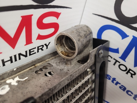 New Holland T6.160, T6.180 Case Maxxum 125, 155, 150 Oil Cooler 47645195 - 라디에이터 : 사진 4 New Holland T6.160, T6.180 Case Maxxum 125, 155, 150 Oil Cooler 47645195 - 라디에이터 : 사진 4