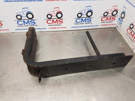 New Holland T7.200, T7.170, T7.210, T7.185 Fuel Tank Support 84180416 - 연료 탱크 장궤형 트랙터 용 : 사진 5 New Holland T7.200, T7.170, T7.210, T7.185 Fuel Tank Support 84180416 - 연료 탱크 장궤형 트랙터 용 : 사진 5
