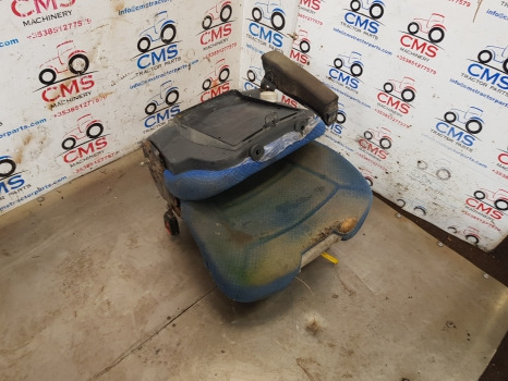 New Holland T7030, T7000, T7040, T7050, Driver Seat Assy Parts Only 87646744 - 좌석 농업용 기계 용 : 사진 2 New Holland T7030, T7000, T7040, T7050, Driver Seat Assy Parts Only 87646744 - 좌석 농업용 기계 용 : 사진 2