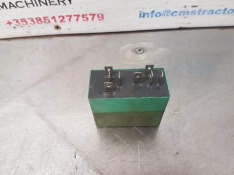New Holland Tm140, 120, 130 Case Mxm120, 130, 140 Relay Module 82006159 - 릴레이 장궤형 트랙터 용 : 사진 4 New Holland Tm140, 120, 130 Case Mxm120, 130, 140 Relay Module 82006159 - 릴레이 장궤형 트랙터 용 : 사진 4