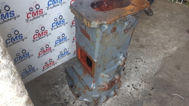 New Holland Ts Series Transmission Gearbox Housing 82006985, 82012331. - 기어박스 장궤형 트랙터 용 : 사진 5 New Holland Ts Series Transmission Gearbox Housing 82006985, 82012331. - 기어박스 장궤형 트랙터 용 : 사진 5