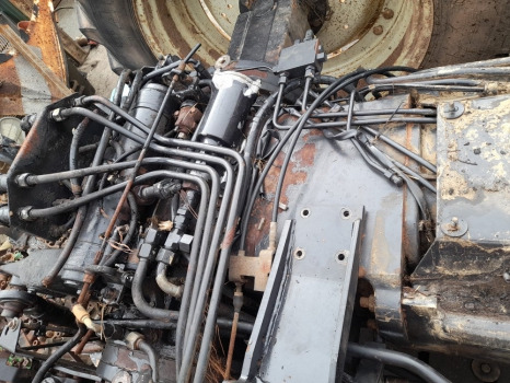 Valtra 6400 Transmission Gearbox Complete Tb 0238, A010822 - 기어박스 장궤형 트랙터 용 : 사진 2 Valtra 6400 Transmission Gearbox Complete Tb 0238, A010822 - 기어박스 장궤형 트랙터 용 : 사진 2