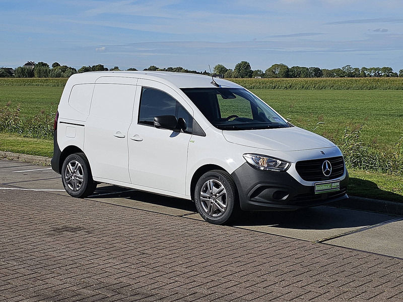 Mercedes-Benz Citan 110 CDI Long Mbux + Navi AC! - 박스 밴 : 사진 4 Mercedes-Benz Citan 110 CDI Long Mbux + Navi AC! - 박스 밴 : 사진 4