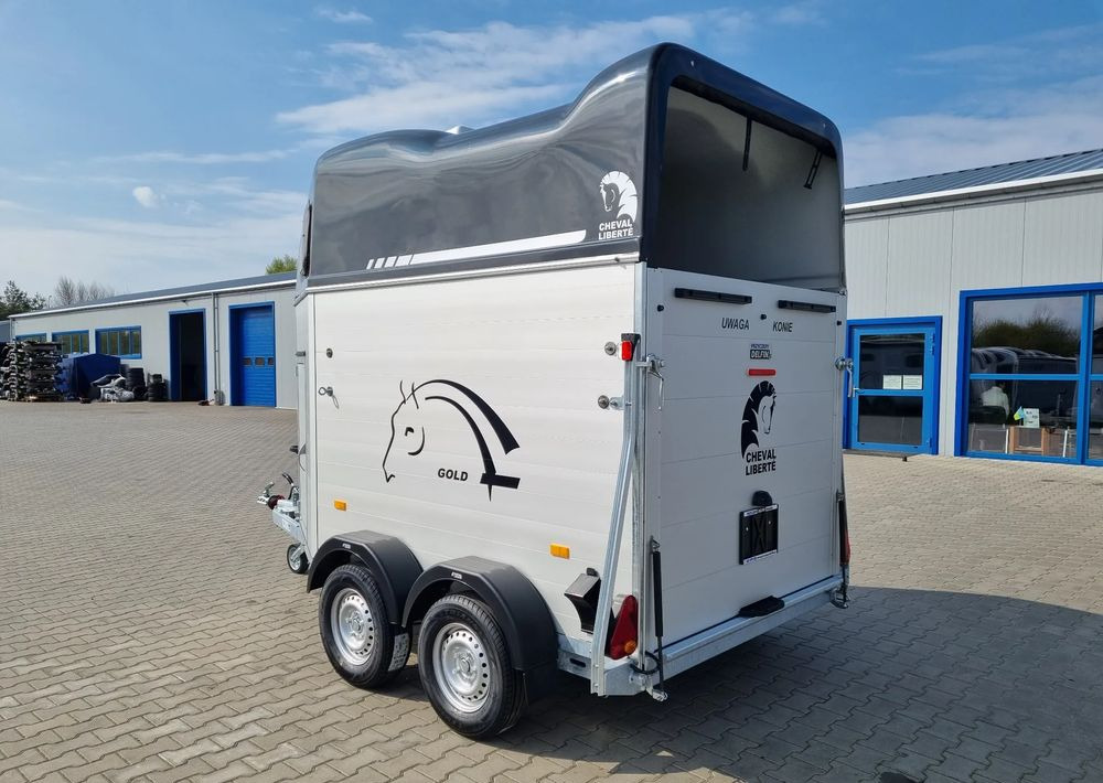 CHEVAL LIBERTÉ Cheval Liberte Gold First Alu + siodlarnia przyczepa dwukonna - 말 트레일러 : 사진 5 CHEVAL LIBERTÉ Cheval Liberte Gold First Alu + siodlarnia przyczepa dwukonna - 말 트레일러 : 사진 5