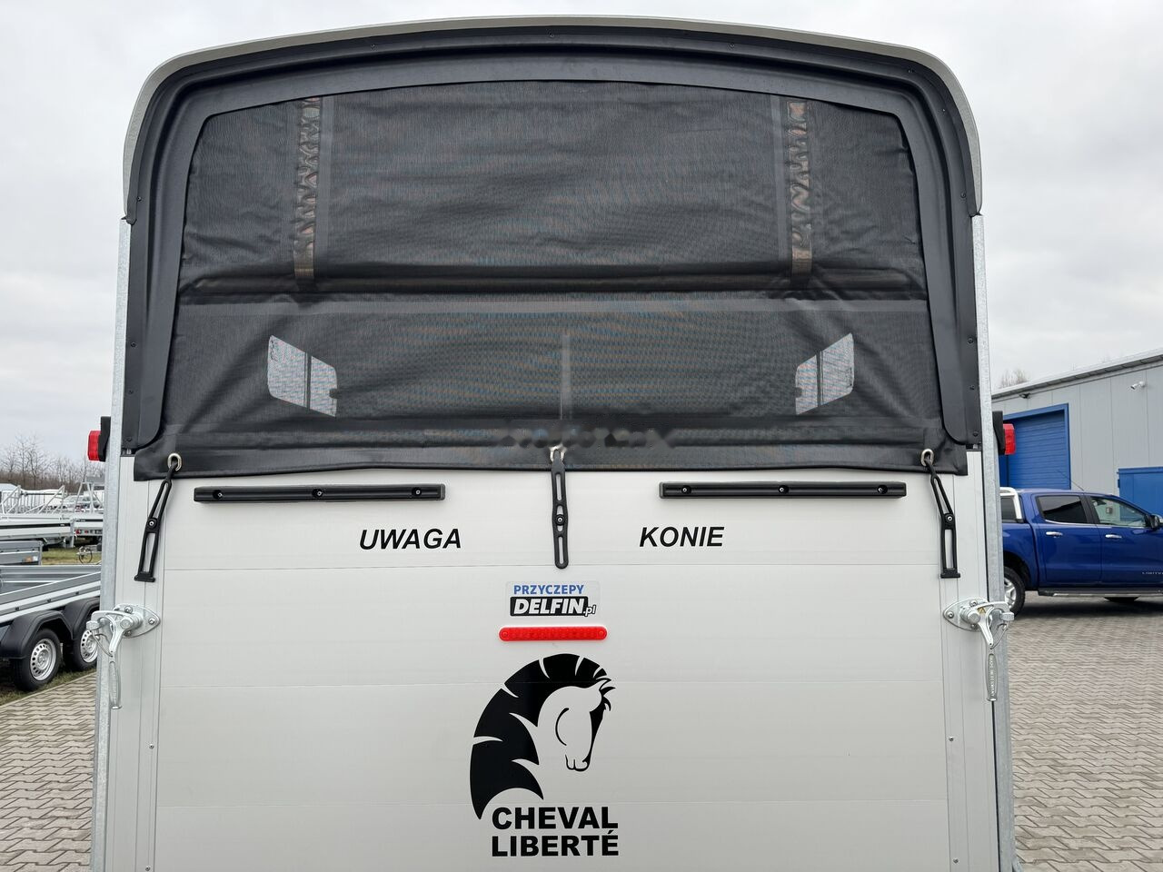 신규 말 트레일러 Cheval Liberté Touring Country XL na dwa konie z dużą siodlarnią 2.2T DMC : 사진 12
