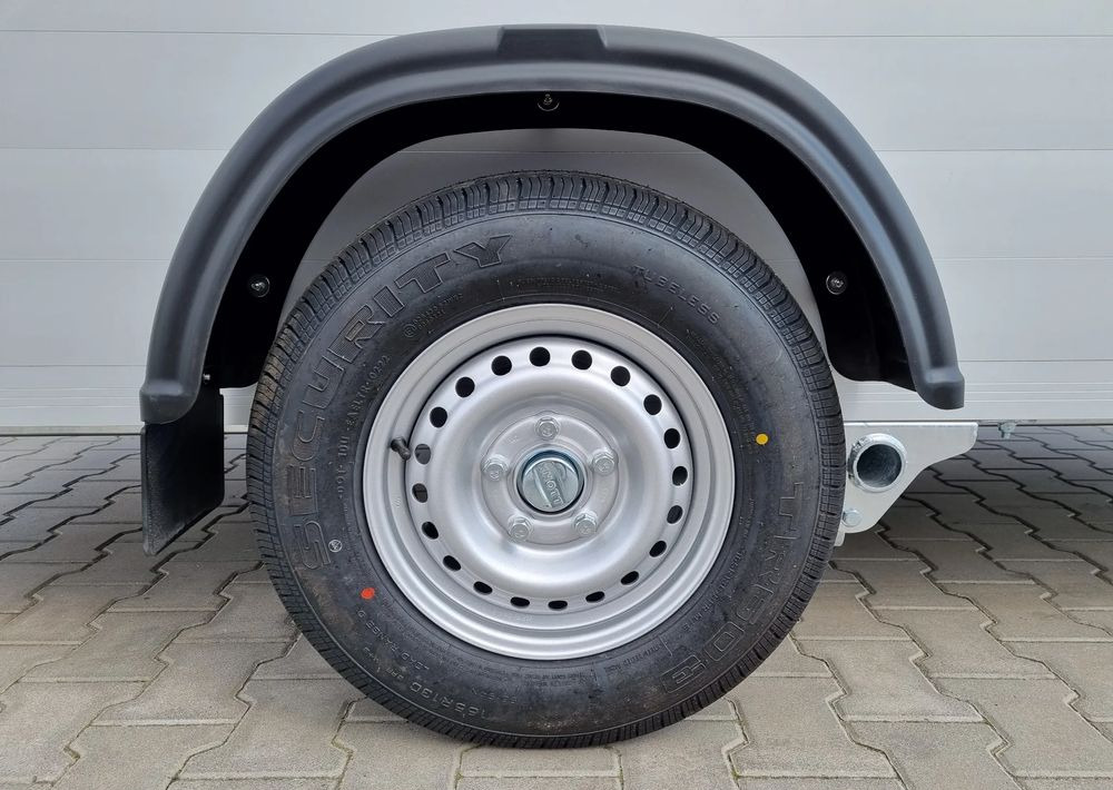 DEBON C300 ALU + drzwi boczne 300x155 cm - 밀폐형 박스 트레일러 : 사진 5 DEBON C300 ALU + drzwi boczne 300x155 cm - 밀폐형 박스 트레일러 : 사진 5