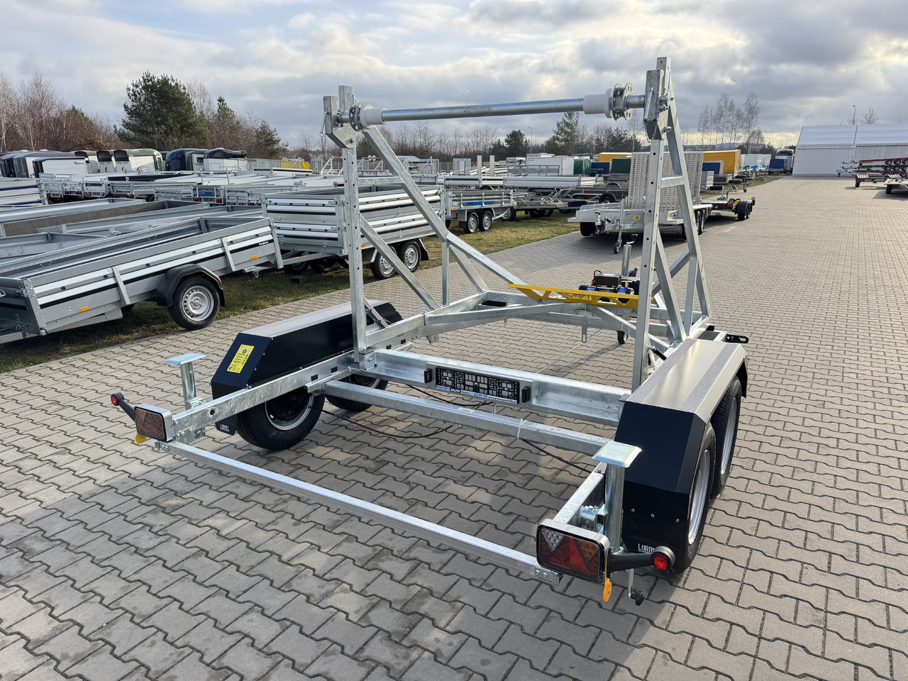 LORRIES TPB35-4925 + wciągarka elektryczna | 3500kg - 케이블 트레일러 : 사진 4 LORRIES TPB35-4925 + wciągarka elektryczna | 3500kg - 케이블 트레일러 : 사진 4