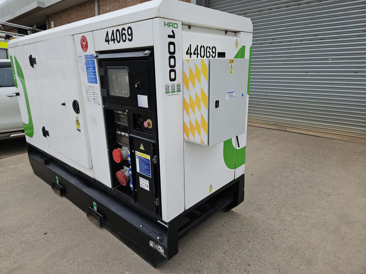 HGI 100KVA PERKINS GENERATOR DIESEL SILENT RENTAL SPECIFICATION HGI 100KVA PERKINS GENERATOR DIESEL SILENT RENTAL SPECIFICATION - 발전기 세트 : 사진 1 HGI 100KVA PERKINS GENERATOR DIESEL SILENT RENTAL SPECIFICATION HGI 100KVA PERKINS GENERATOR DIESEL SILENT RENTAL SPECIFICATION - 발전기 세트 : 사진 1