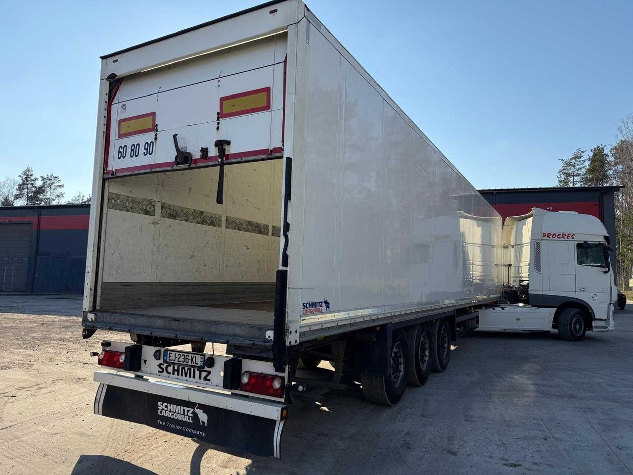 Schmitz Izoterma Kontener Box, 2017r, roleta , 481083 km , z Francji - 등온 세미 트레일러 : 사진 2 Schmitz Izoterma Kontener Box, 2017r, roleta , 481083 km , z Francji - 등온 세미 트레일러 : 사진 2